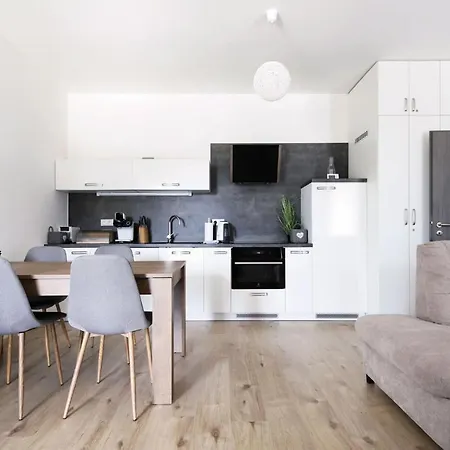 Mountain Apartments Klinovec Hexagon Loučná pod Klínovcem Esterno foto