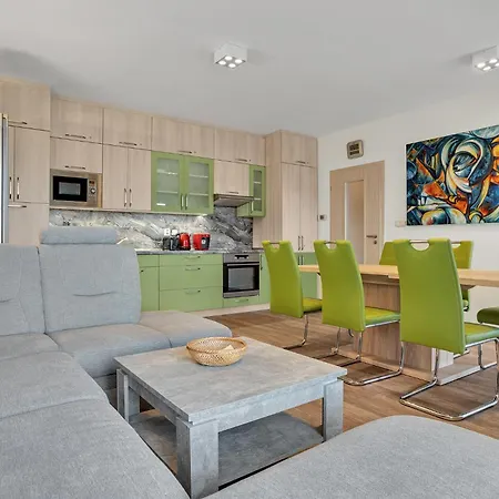 Mountain Apartments Klinovec Hexagon Loučná pod Klínovcem Esterno foto