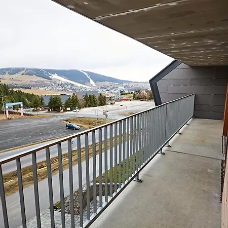 Mountain Apartments Klinovec Hexagon Loučná pod Klínovcem Esterno foto